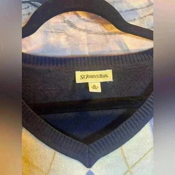 St. John’s bay checkered long sleeve sweater - Picture 3 of 6